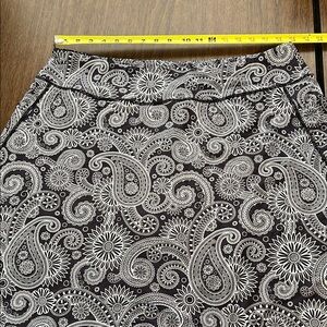 Black and White A-Line Knee-Length Cocktail Skort